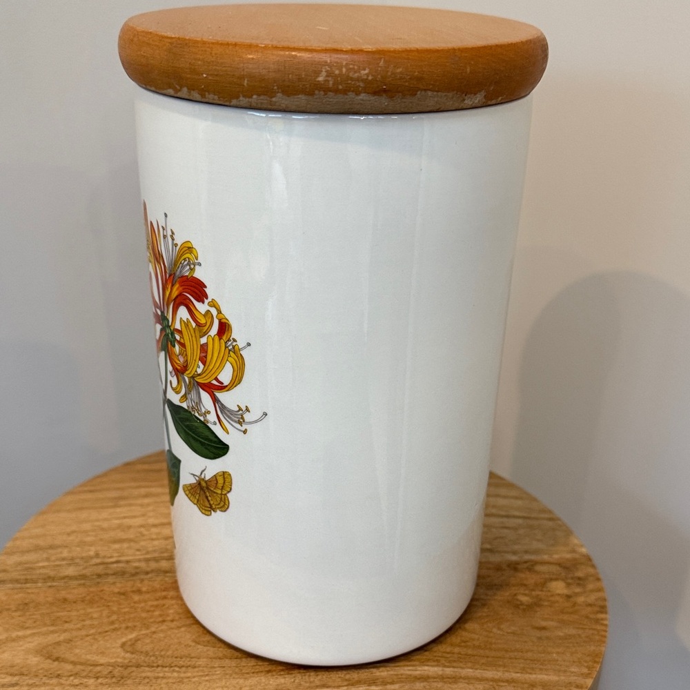Portmeirion The Botanic Garden Honeysuckle Canister - Picture 2 of 7